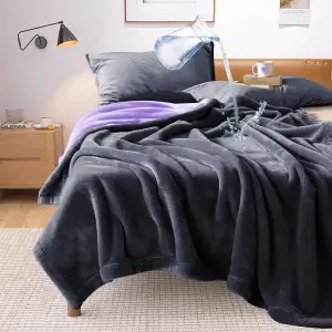 YISURE Wasserfeste Decke Liebesdecke 230x203cm für Paare,King Size Graue und lil